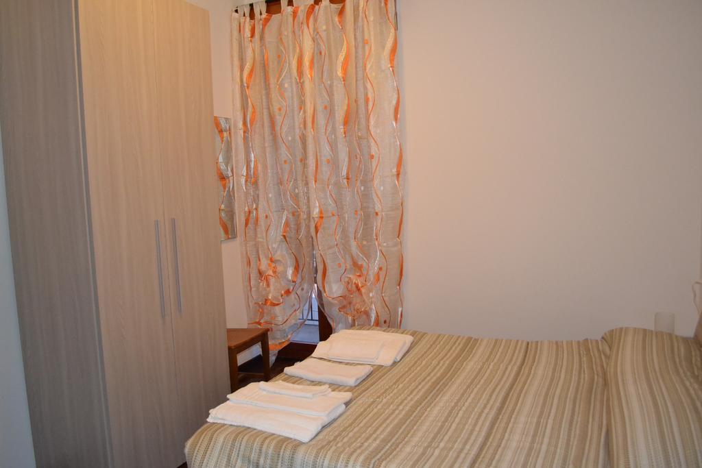The Sisters Hotel Сетимо Миланезе Стая снимка